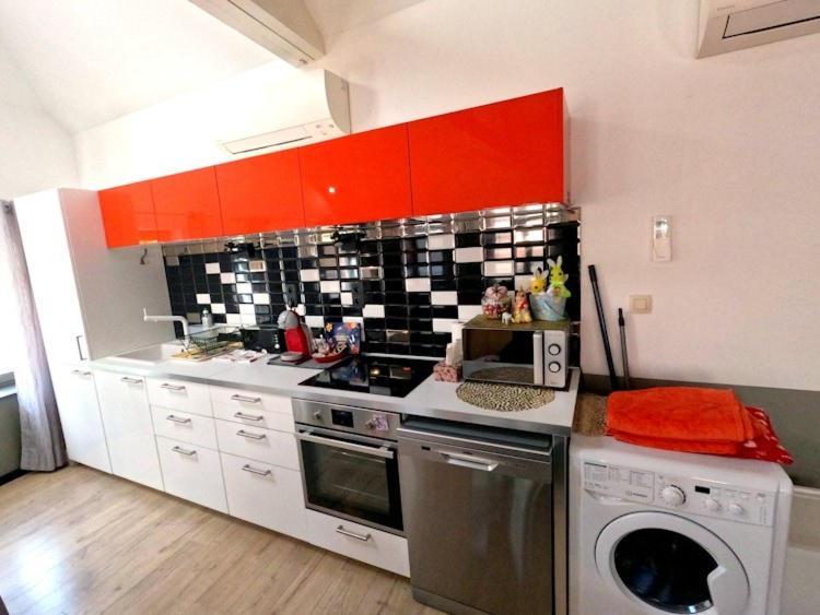 Appartements De Charme Dadou Mons Belgium Exterior foto